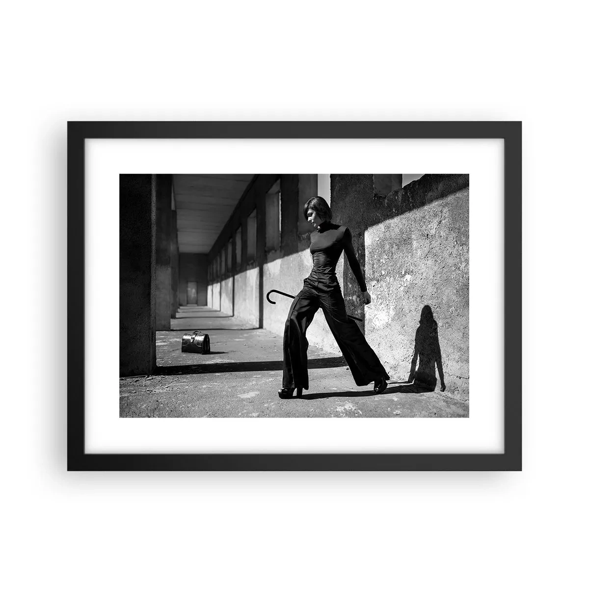 Plakat i sort ramme -  Byens elegance - 40x30 cm