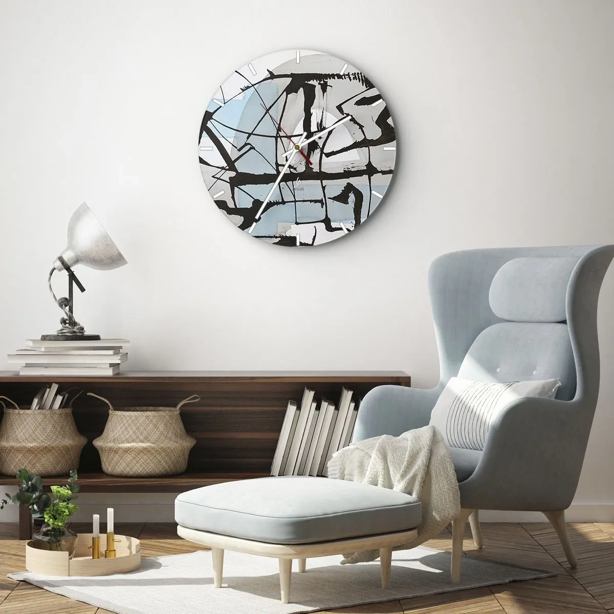 Vægur, Uret - Sorte abstrakte linjer mod en baggrund af blå og grå pletter - 30x30cm - Ikke desto mindre blå - Moderne vægdekoration til stue, køkken og soveværelse ARTTOR