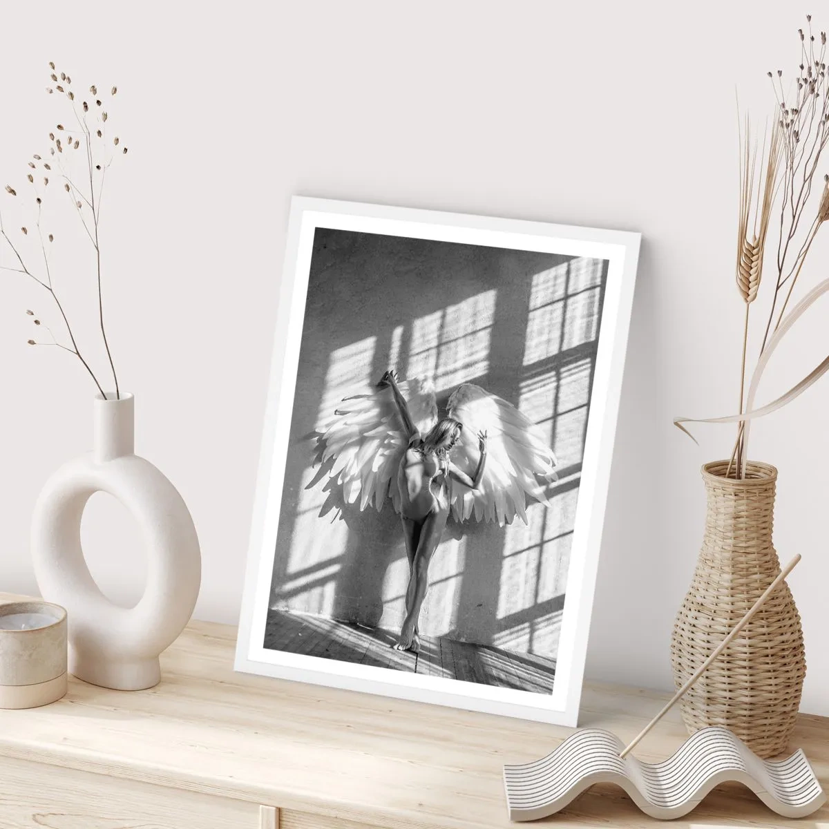 Plakat i hvid ramme - Lige fra himlen - 61x91 cm