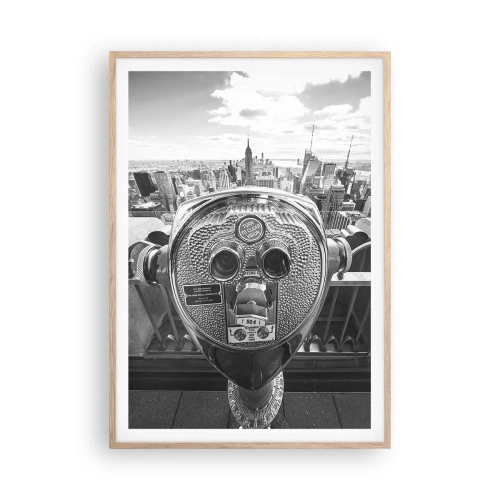 Plakat i ramme af lyst egetræ - Byen over byer - 70x100 cm