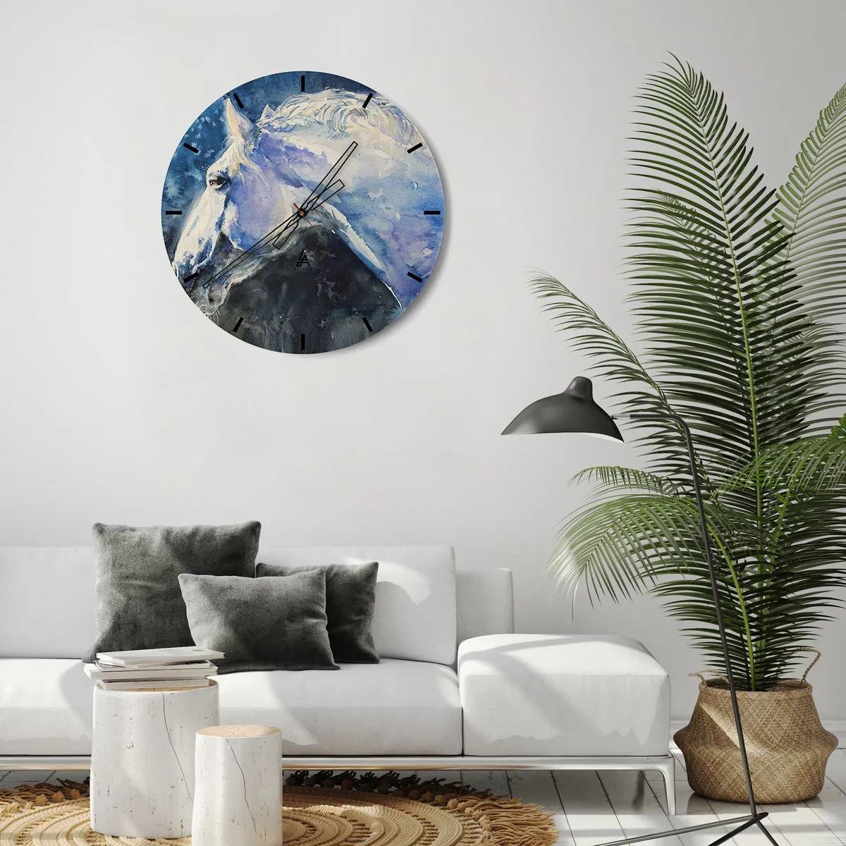 Vægur, Uret - Kunstnerisk portræt af en hest i nuancer af blå og hvid - 30x30cm - Portræt i et blåt skær - Moderne vægdekoration til stue, køkken og soveværelse ARTTOR