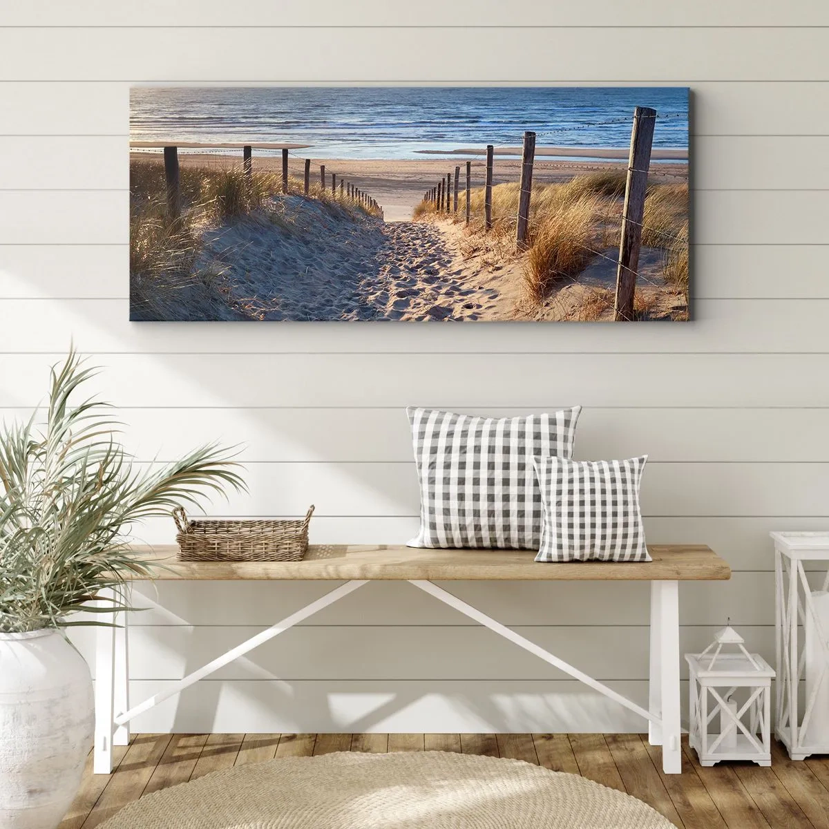 Lærredstryk - Billede på lærred - Havet brummer, fuglene synger, en vild strand midt i græsset.... - 100x40 cm