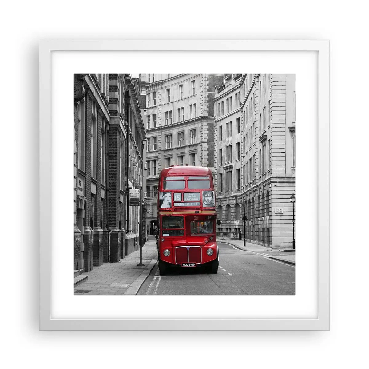 Plakat i hvid ramme - Hverdagen behøver ikke at være grå - 40x40 cm