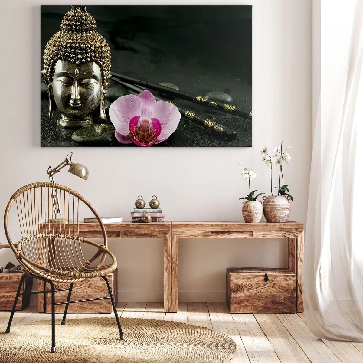 Lærredstryk - Billede på lærred - En Buddha-statue med en orkidé og spisepinde mod en baggrund af sten - 70x50cm - Harmoni mellem visdom og skønhed - Moderne vægdekoration til stue og soveværelse ARTTOR