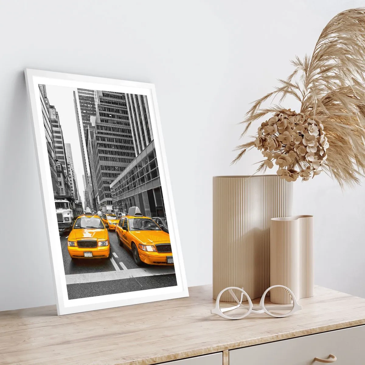 Plakat i hvid ramme - Det er os, der farver byen - 30x40 cm