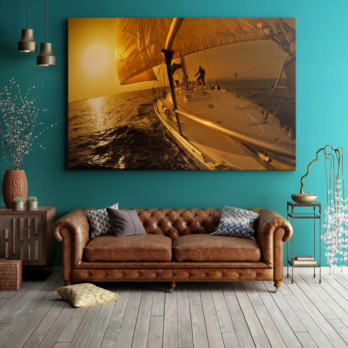 Lærredstryk - Billede på lærred - Sejlbåd på havet under solnedgang, gylden glød. - 70x50cm - En gylden aften efter en broget dag - Moderne vægdekoration til stue og soveværelse ARTTOR