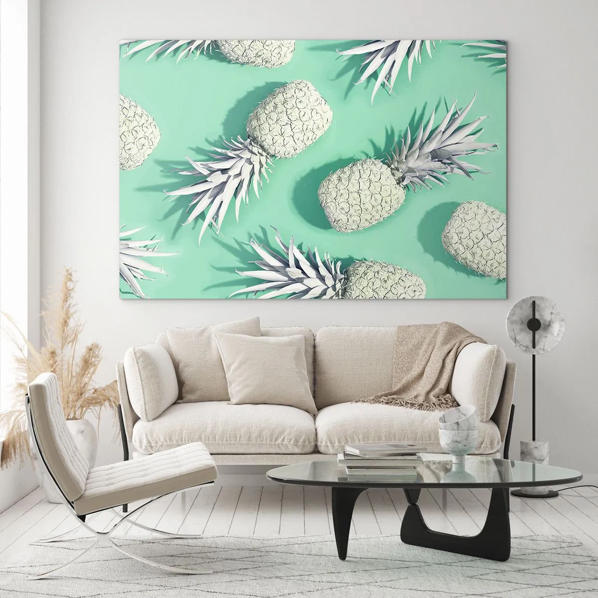 Billede på glas - Hvide ananas på en myntebaggrund i en kunstnerisk komposition - 70x50cm - passer godt sammen med mynte - Moderne vægdekoration til stue og soveværelse ARTTOR