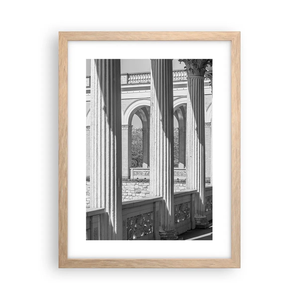 Plakat i ramme af lyst egetræ - Solrig arkade - 30x40 cm