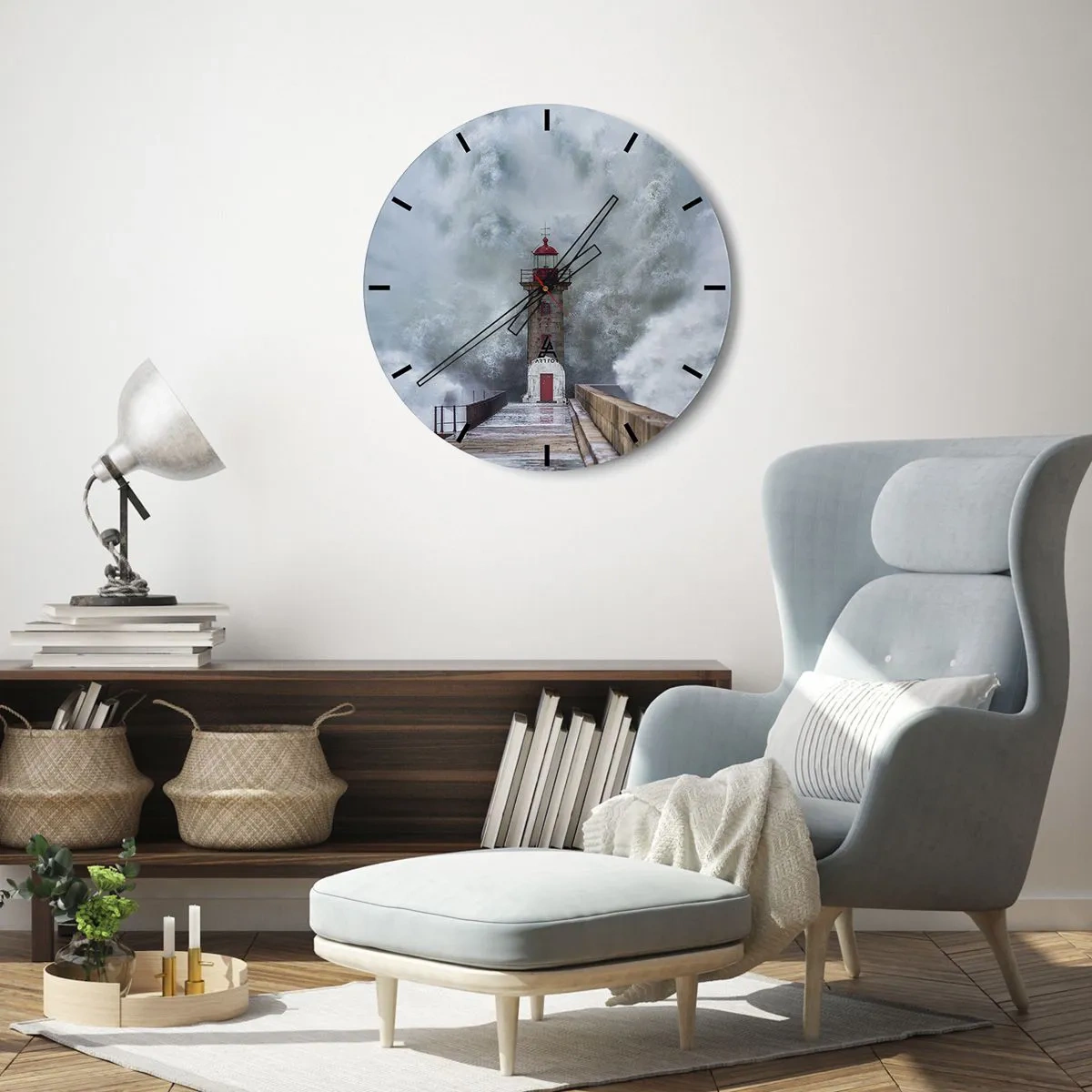 Vægur, Uret - Et fyrtårn midt i en kæmpe bølge, der slår mod bølgebryderen - 30x30cm - Vandets brusen, vindens susen, lyden af vinden - Moderne vægdekoration til stue, køkken og soveværelse ARTTOR