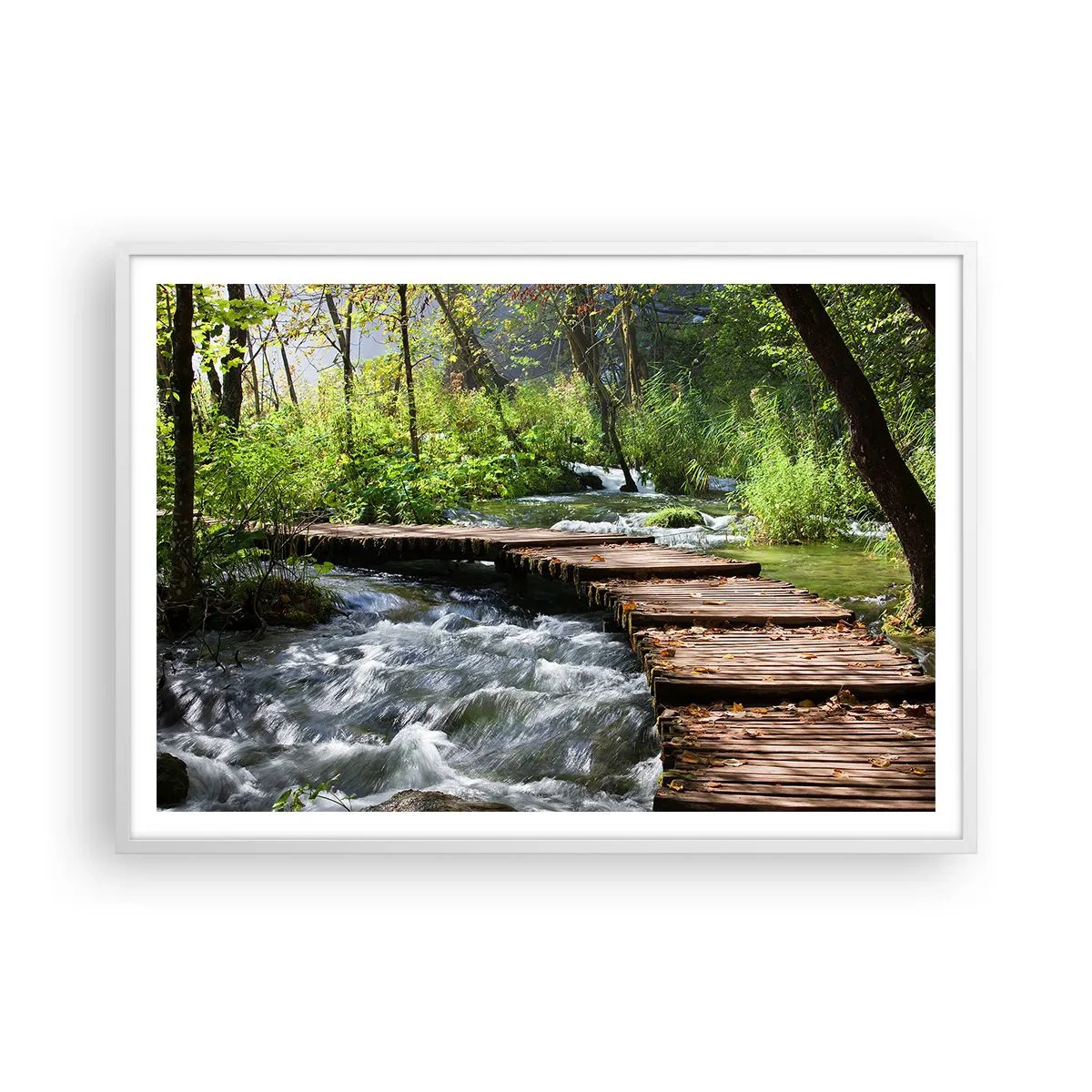 Plakat i hvid ramme - Over en skummende kaskade - 100x70 cm