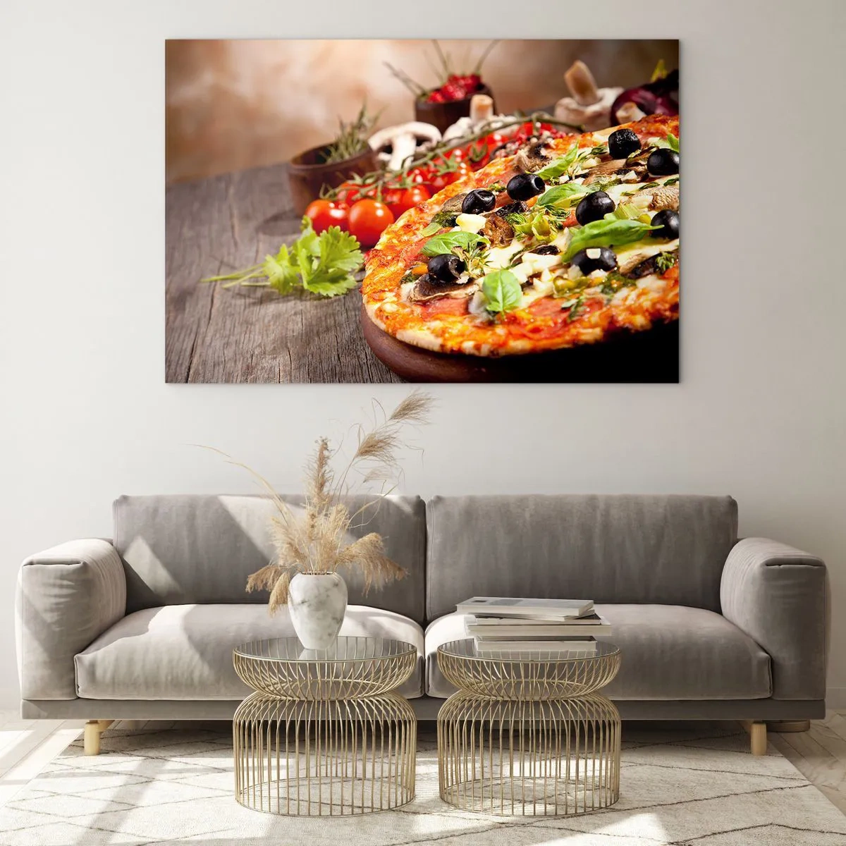 Billede på glas - Pizza med oliven, svampe og friske krydderurter på et træbord - 70x50cm - Af tellurholdige bestanddele - Moderne vægdekoration til stue og soveværelse ARTTOR