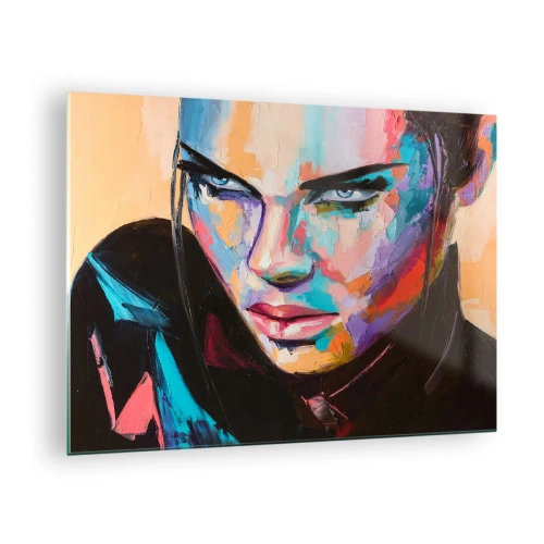 Billede på glas - Portræt af en kvinde i levende farver mod en abstrakt baggrund - 70x50cm - Vild i hjertet - Moderne vægdekoration til stue og soveværelse ARTTOR
