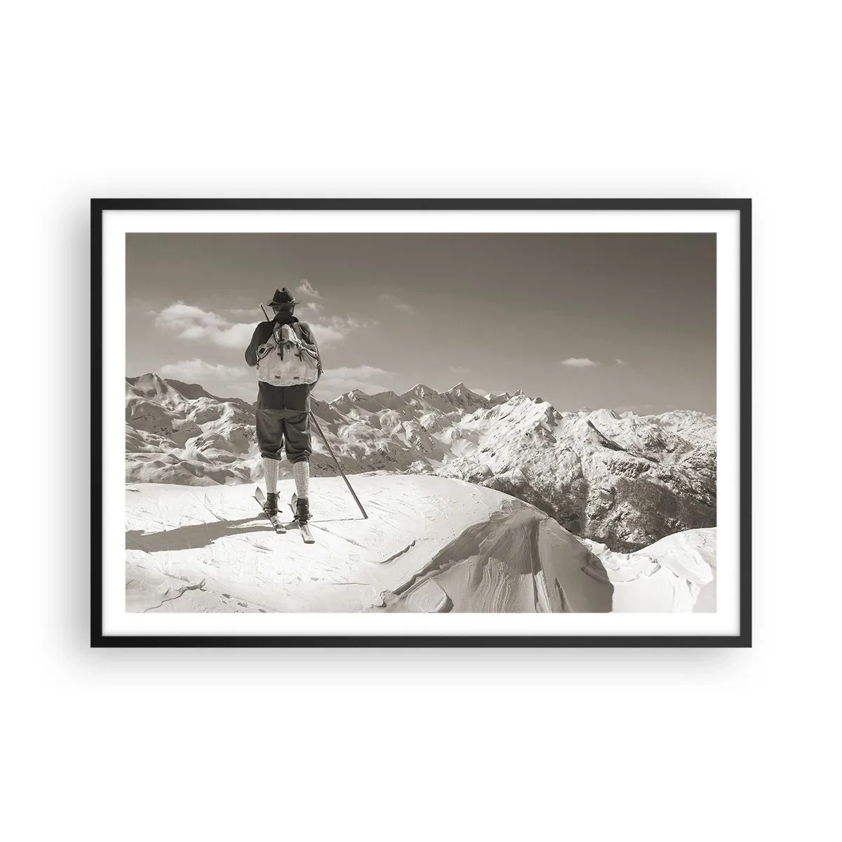 Plakat i sort ramme - Og bjergene er de samme - 91x61 cm
