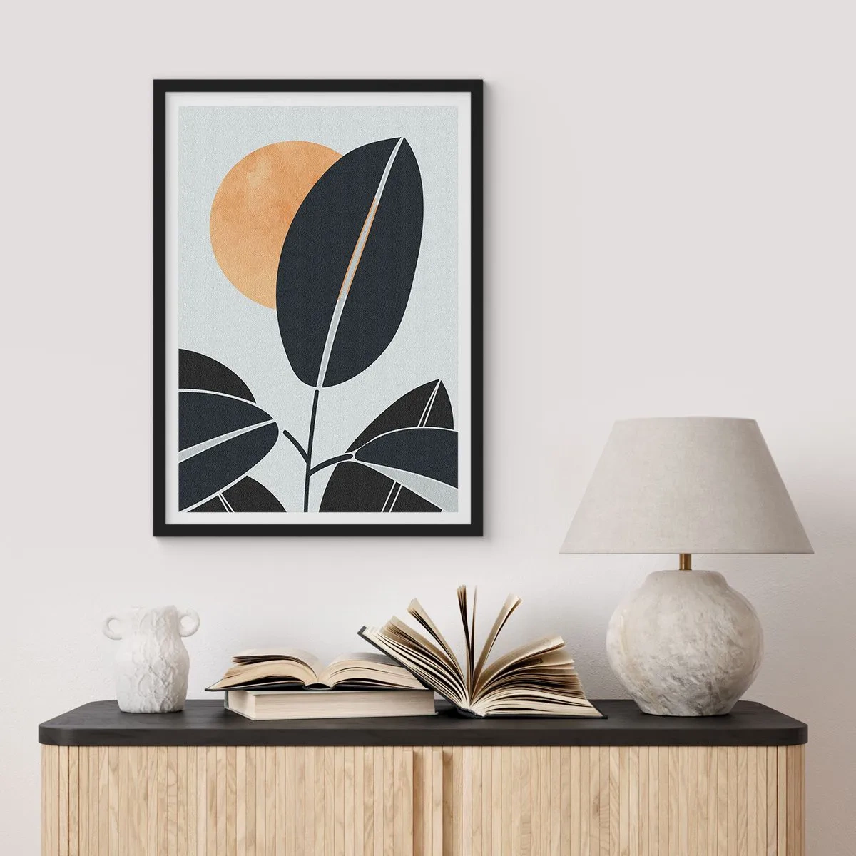Plakat i sort ramme - En minimalistisk komposition af blade mod solens baggrund - 50x70cm - En dag med varm sommer - Moderne vægdekoration til stue og soveværelse ARTTOR