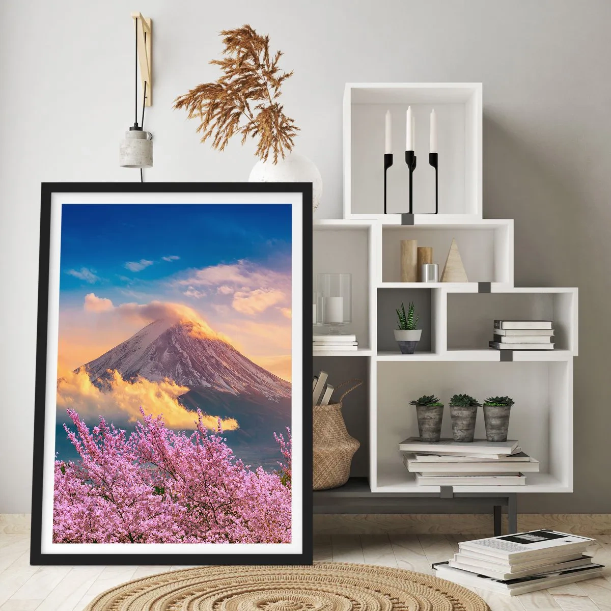 Plakat i sort ramme - Fuji-bjerget omgivet af kirsebærblomster ved solnedgang - 50x70cm - Japansk hellighed - Moderne vægdekoration til stue og soveværelse ARTTOR