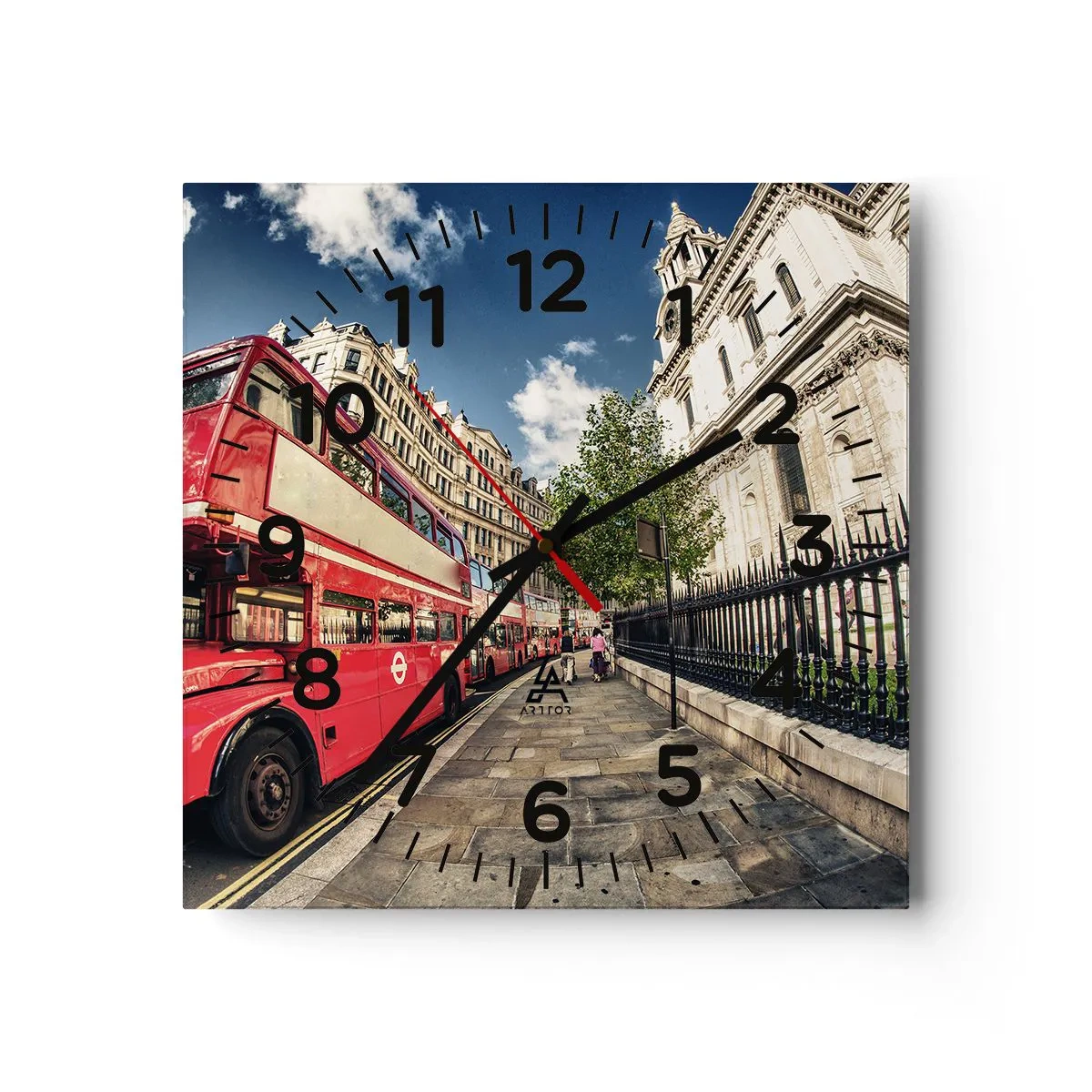 Vægur, Uret - Gade i London i grå og rødt - 30x30 cm