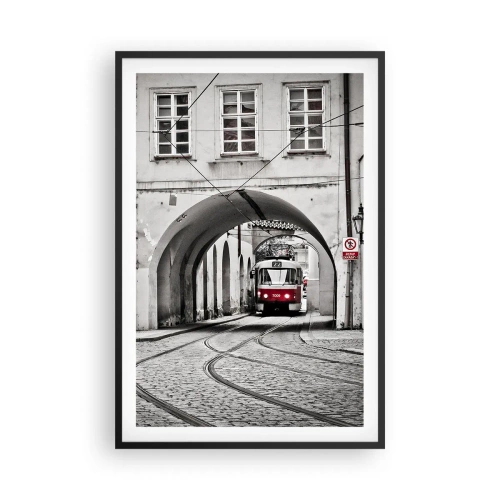 Plakat i sort ramme - Gennem byens labyrint - 61x91 cm