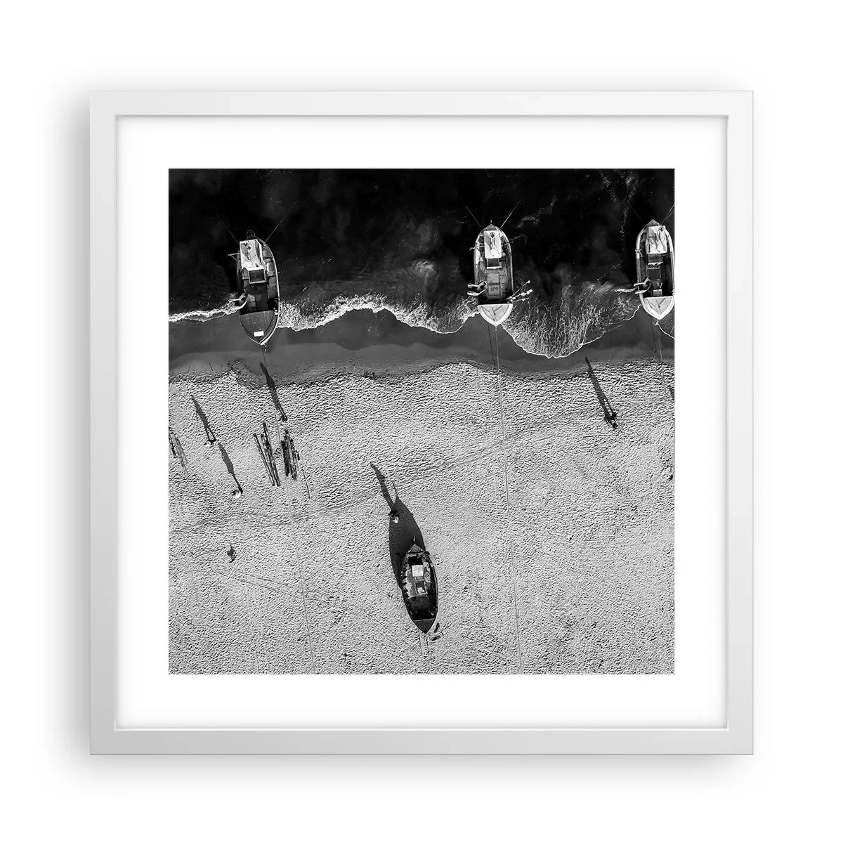 Plakat i hvid ramme - Stadig på kysten... - 40x40 cm