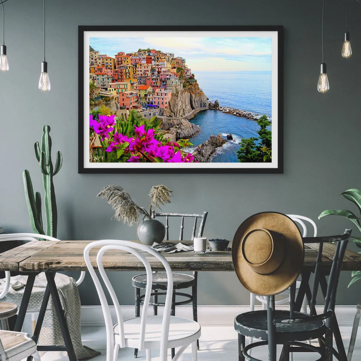 Plakat i sort ramme - En grinende by - 40x30 cm