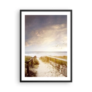 Plakat i sort ramme - Sti til stranden ved solnedgang med fugle der flyver forbi - 50x70cm - Et rum af ro og fred - Moderne vægdekoration til stue og soveværelse ARTTOR