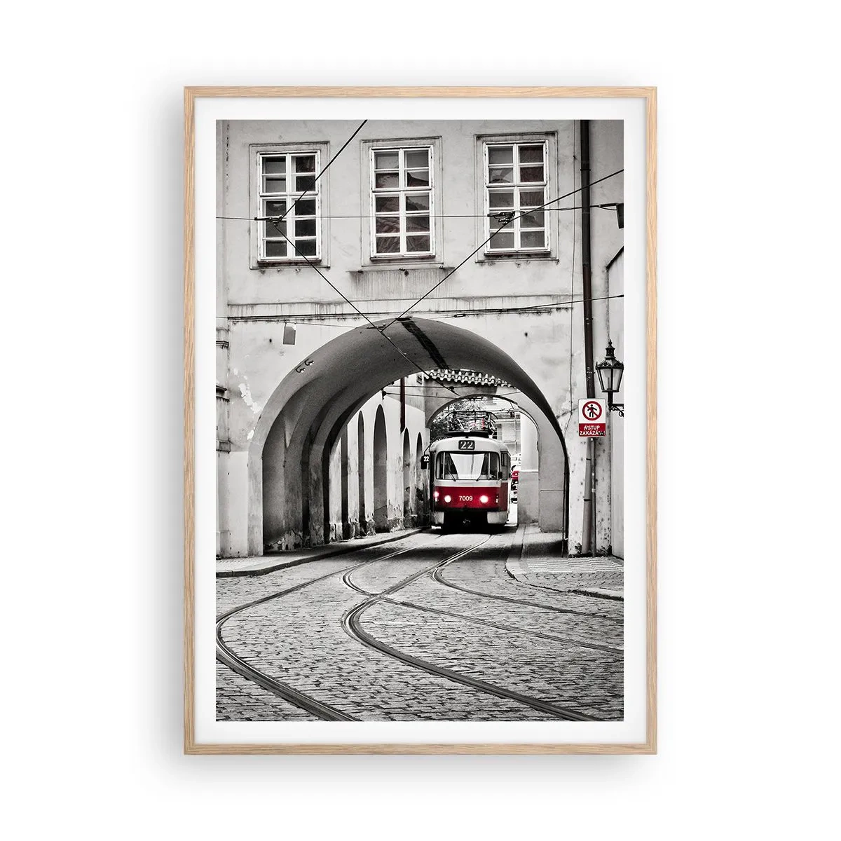 Plakat i ramme af lyst egetræ - Gennem byens labyrint - 70x100 cm