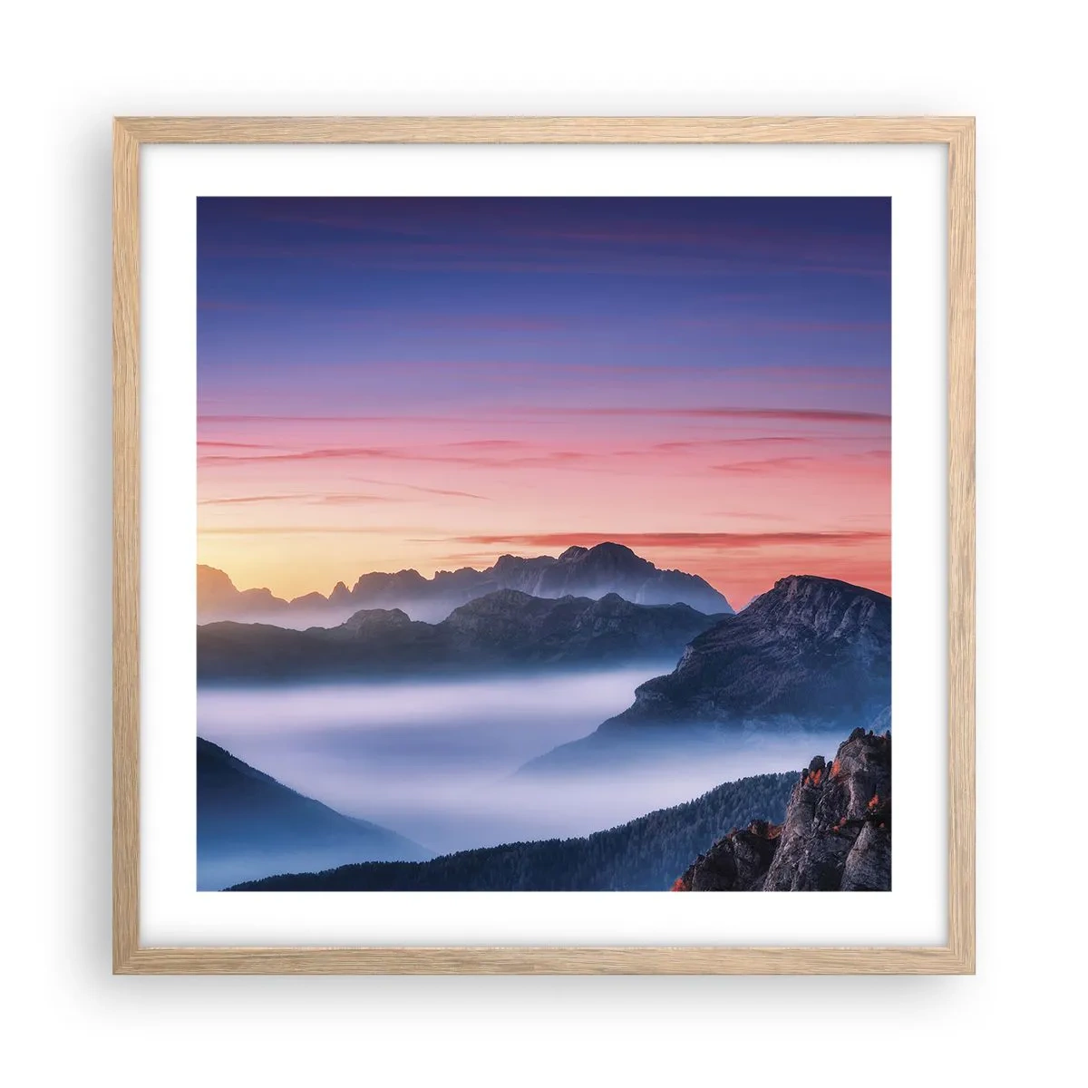 Plakat i ramme af lyst egetræ - Over dalene - 50x50 cm