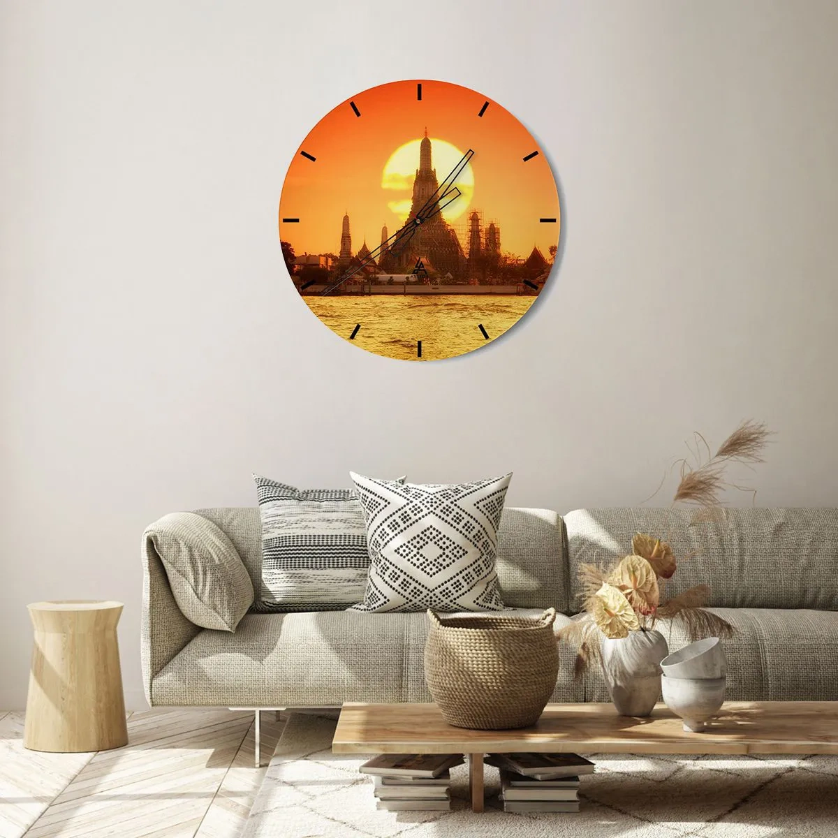 Vægur, Uret - Templet i lyset af den nedgående sol over vandet - 30x30cm - Mod solen, altid mod solen - Moderne vægdekoration til stue, køkken og soveværelse ARTTOR