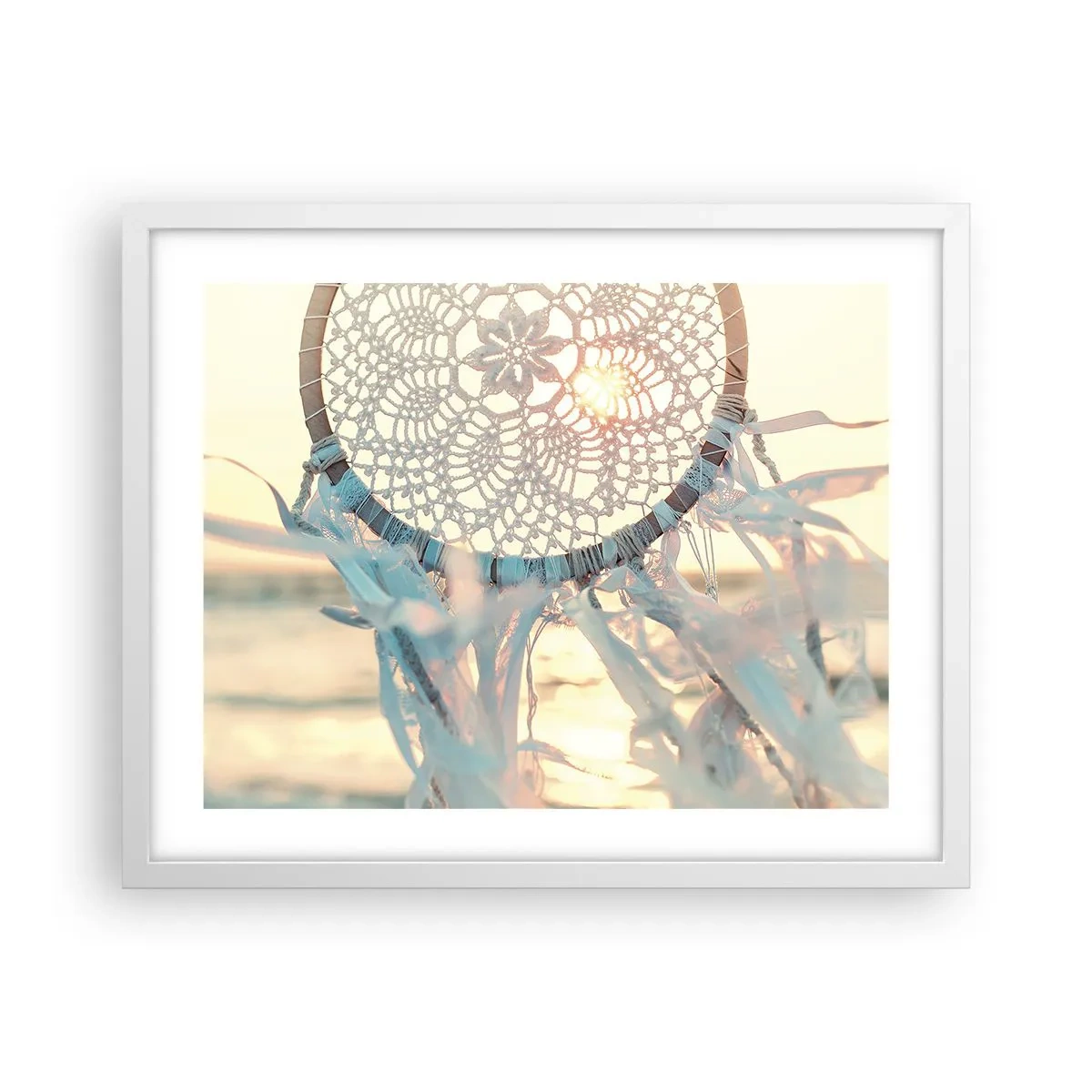 Plakat i hvid ramme - Totem med blonder - 50x40 cm
