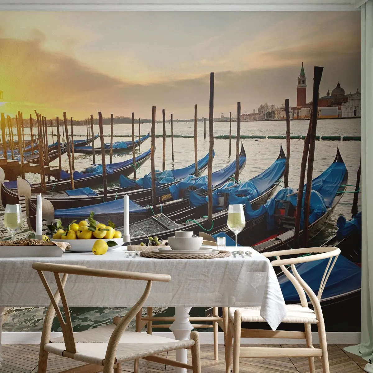 Fototapet Selvklæbende Deluxe Sticker - Før travlheden kommer - Venedig, By, Arkitektur - 400x280 cm