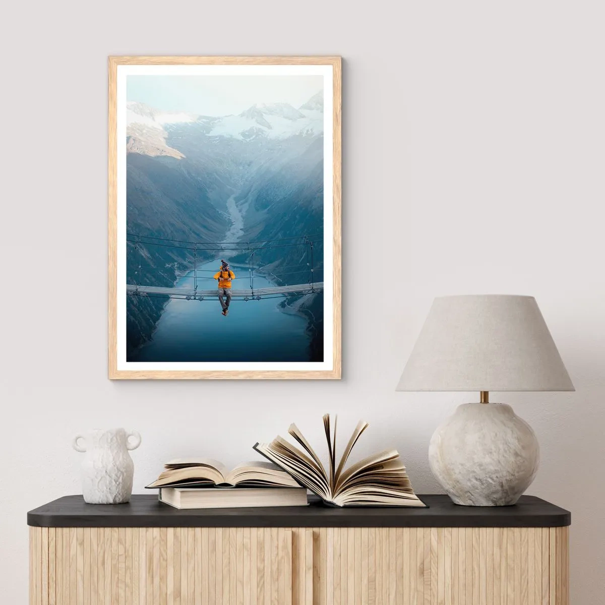 Plakat i ramme af lyst egetræ - Glad for suspension - 61x91 cm