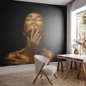 Fototapet Selvklæbende Deluxe Sticker - Som gylden silke - Kvinde, Kvindens ansigt, Legeme - 100x70 cm