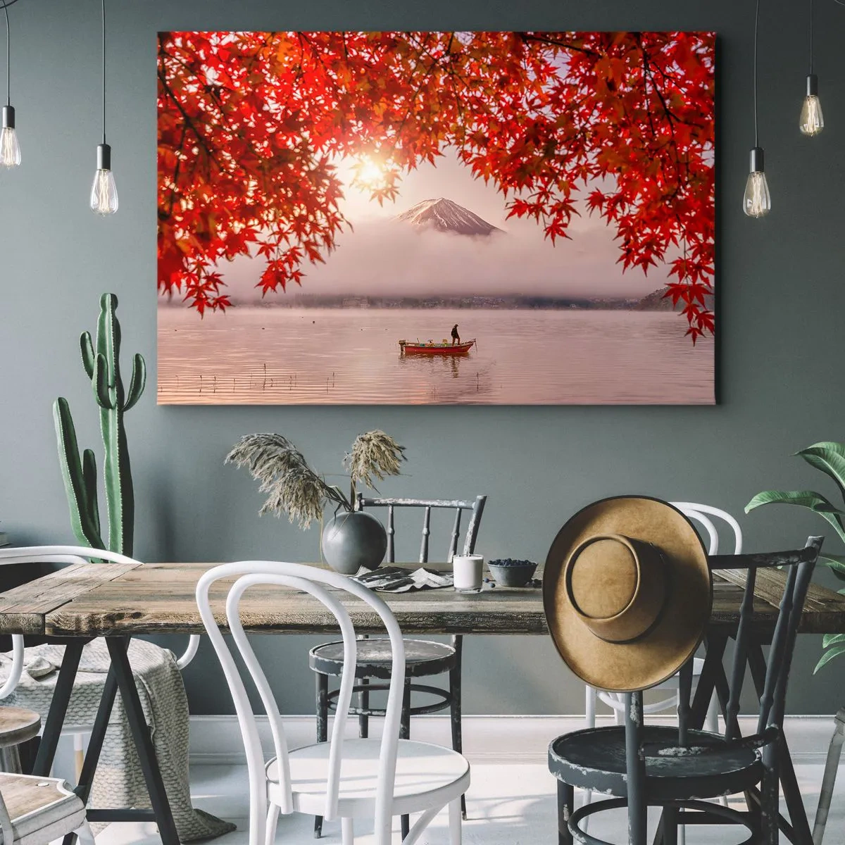 Lærredstryk - Billede på lærred - En båd på en sø omgivet af røde ahornblade - 70x50cm - I en japansk atmosfære - Moderne vægdekoration til stue og soveværelse ARTTOR