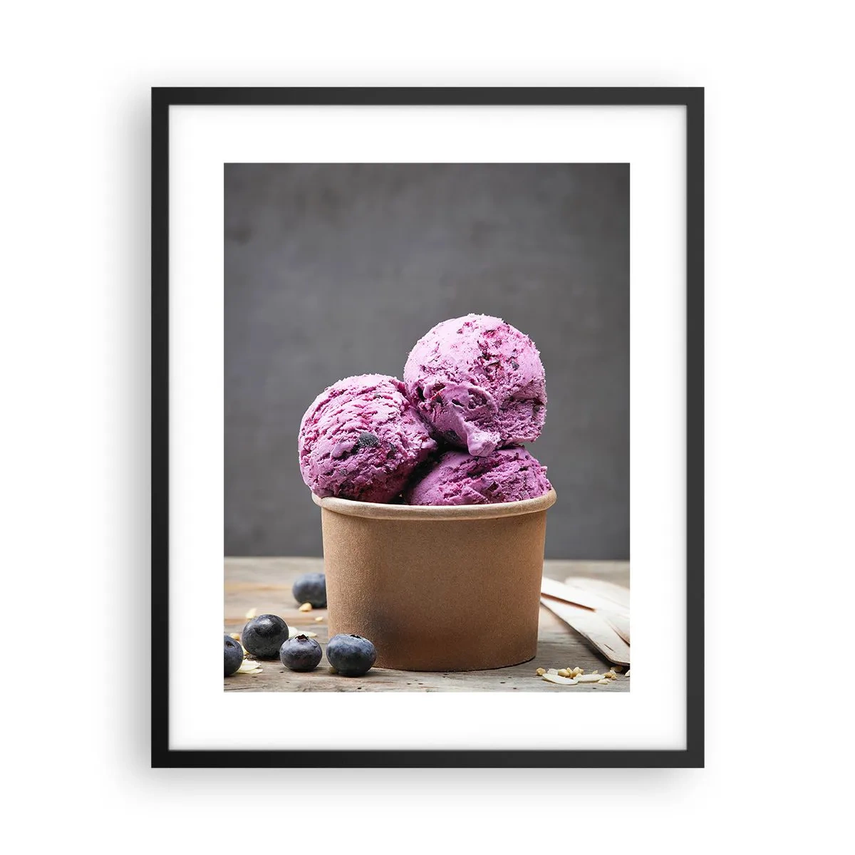 Plakat i sort ramme - Sødme og kølighed - 40x50 cm