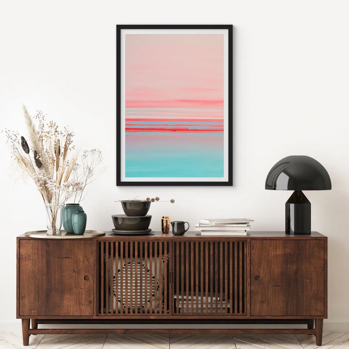 Plakat i sort ramme - En delikat abstraktion i pastelfarver af lyserød og blå. - 50x70cm - Abstraktion ved daggry - Moderne vægdekoration til stue og soveværelse ARTTOR