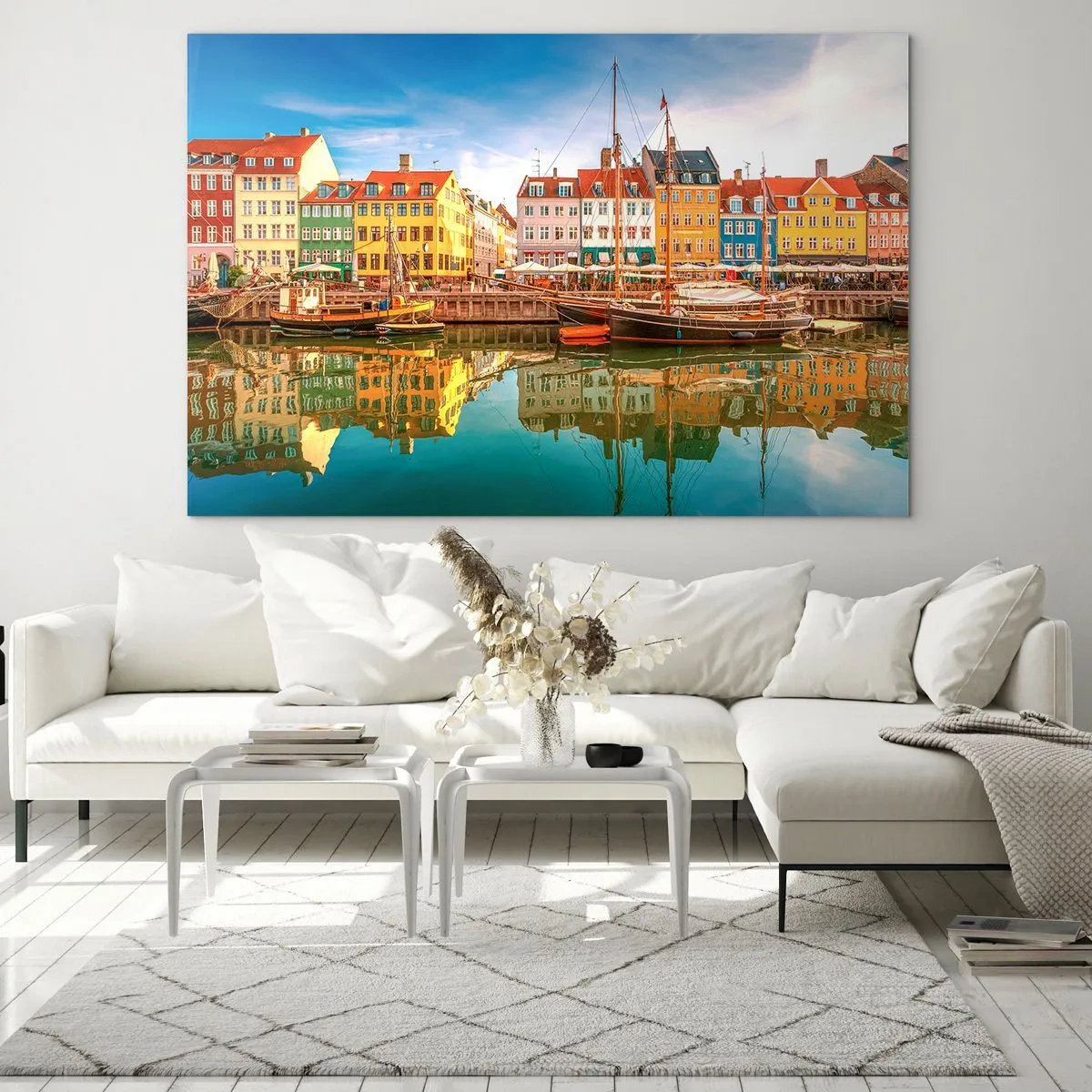 Billede på glas - Farverige huse på kanalen med refleksioner i vandet - 70x50cm - Over vand så glat som et spejl - Moderne vægdekoration til stue og soveværelse ARTTOR