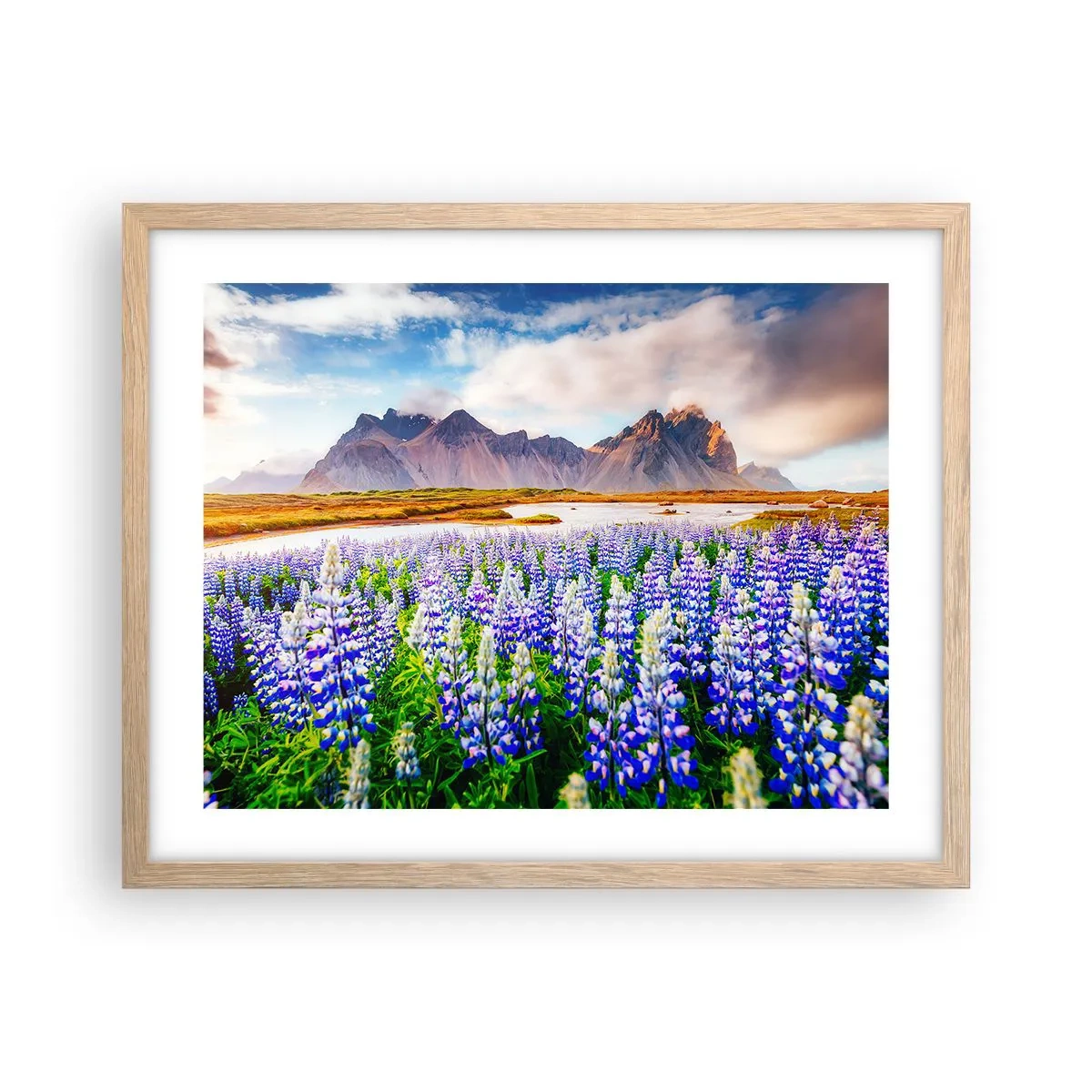 Plakat i ramme af lyst egetræ - Styrke og strenghed ved siden af blidhed - 50x40 cm