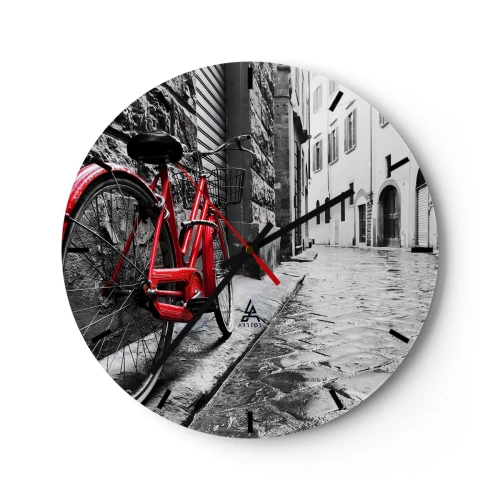 Vægur, Uret - En rød cykel mod en sort og hvid gade - 30x30cm - Ægte skønhed ældes ikke - Moderne vægdekoration til stue, køkken og soveværelse ARTTOR