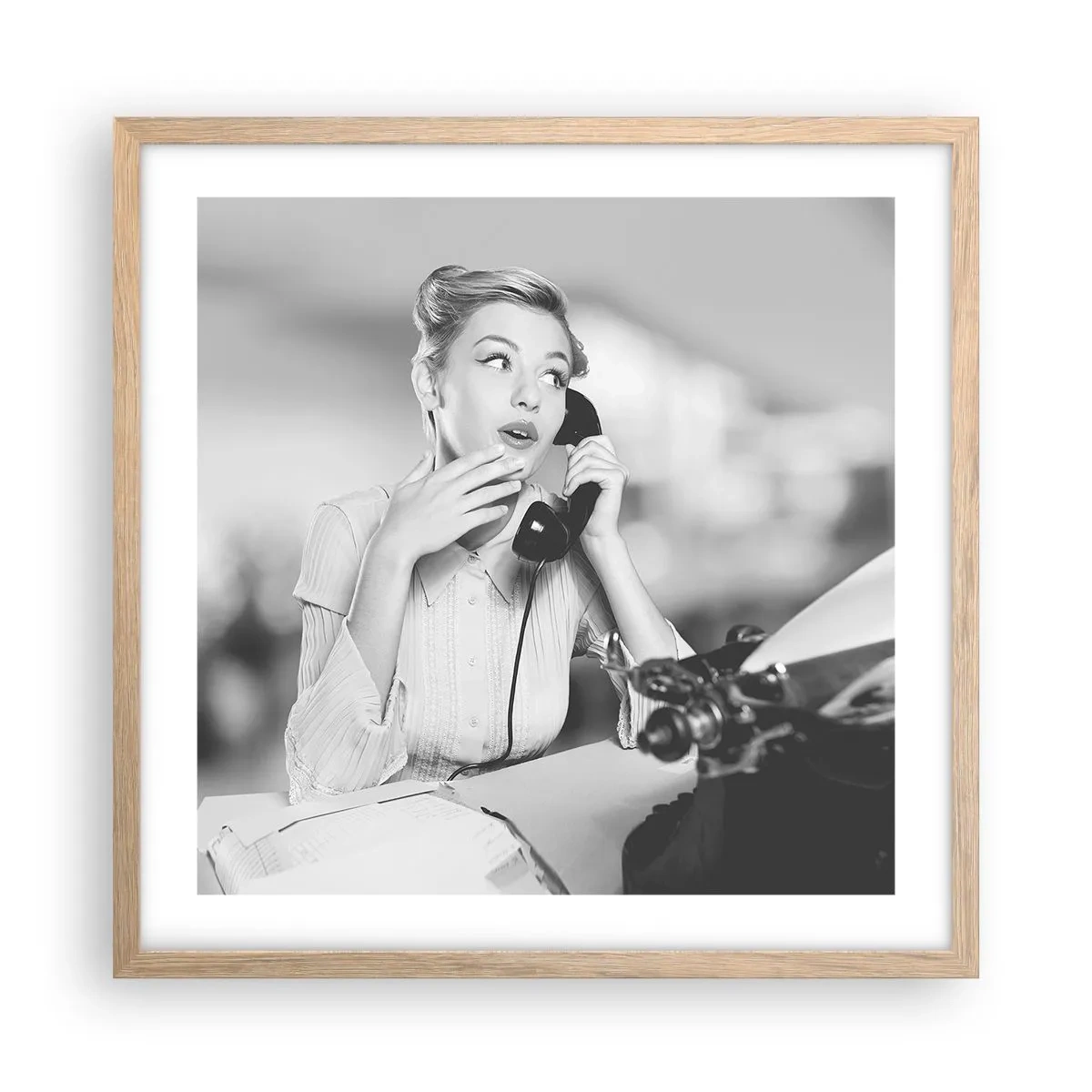 Plakat i ramme af lyst egetræ - Hej, vi er i 1950'erne. - 50x50 cm