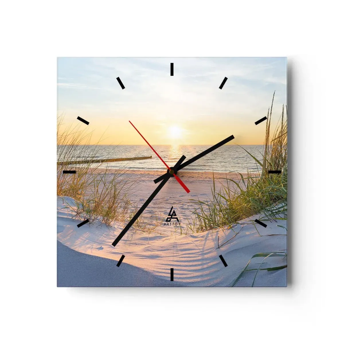 Vægur, Uret - Havet brummer, fuglene synger, en vild strand midt i græsset.... - 30x30 cm