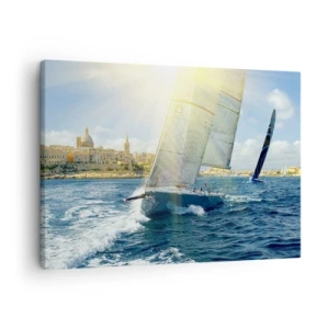 Lærredstryk - Billede på lærred - Yachtkapsejlads mod en solrig kysts baggrund - 70x50cm - Tid til at forlade byen - Moderne vægdekoration til stue og soveværelse ARTTOR
