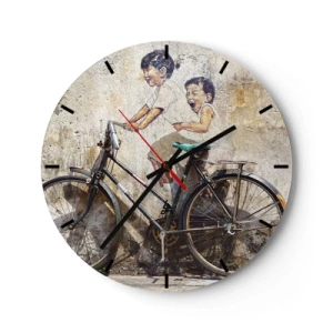 Vægur, Uret - En væg med et maleri af børn på cykel - 30x30cm - Sandt eller falsk? - Moderne vægdekoration til stue, køkken og soveværelse ARTTOR