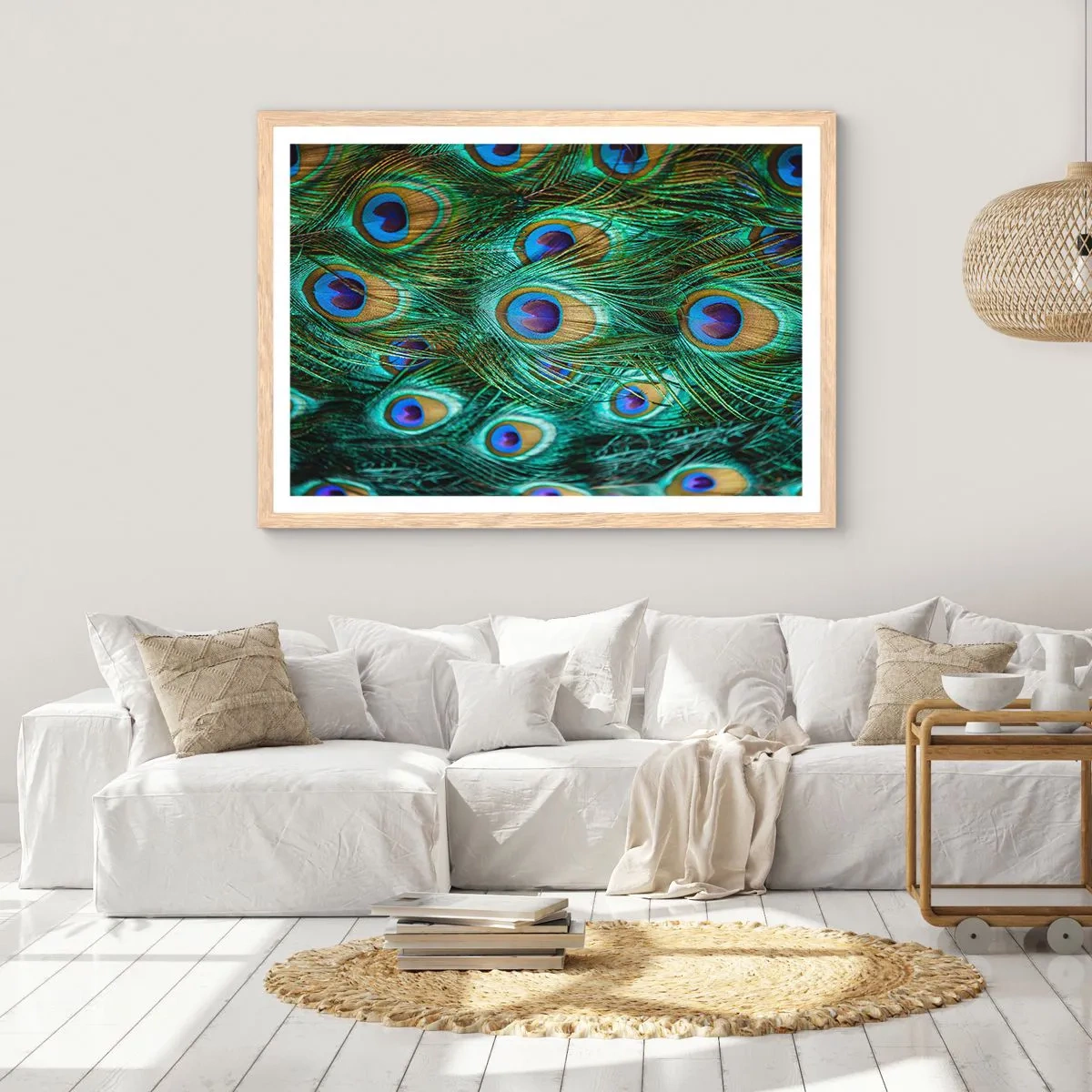 Plakat i ramme af lyst egetræ - En påfugls blik - 100x70 cm