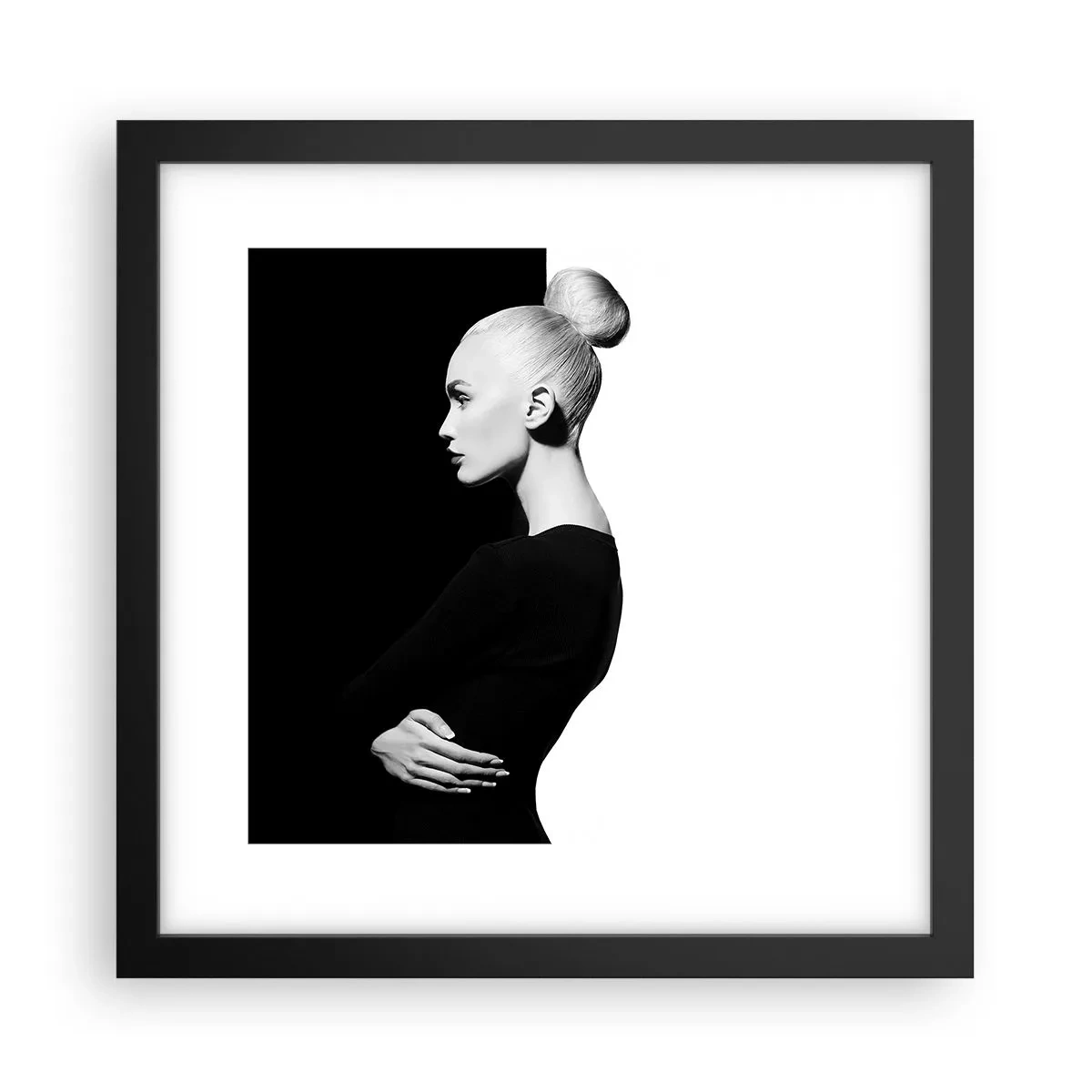 Plakat i sort ramme - Blot en kvinde - 30x30 cm