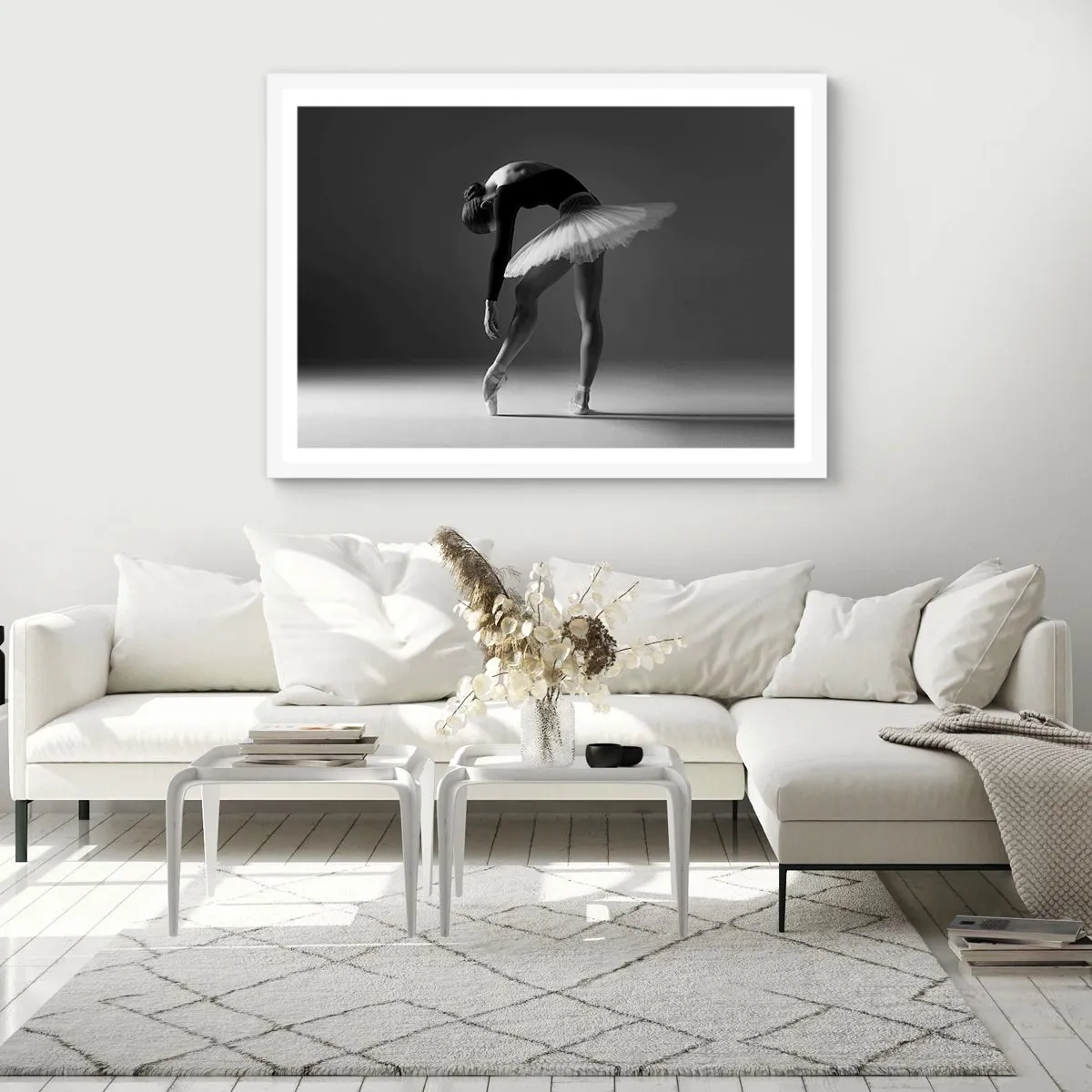 Plakat i hvid ramme - Bella balerina - 91x61 cm