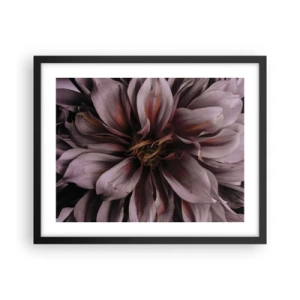 Plakat i sort ramme - Blomstret hjerte - 50x40 cm