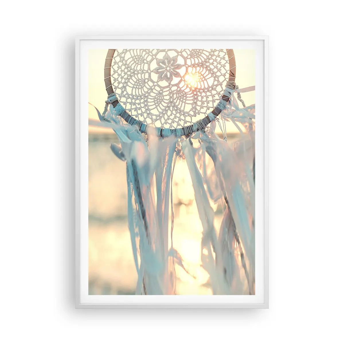 Plakat i hvid ramme - Totem med blonder - 70x100 cm