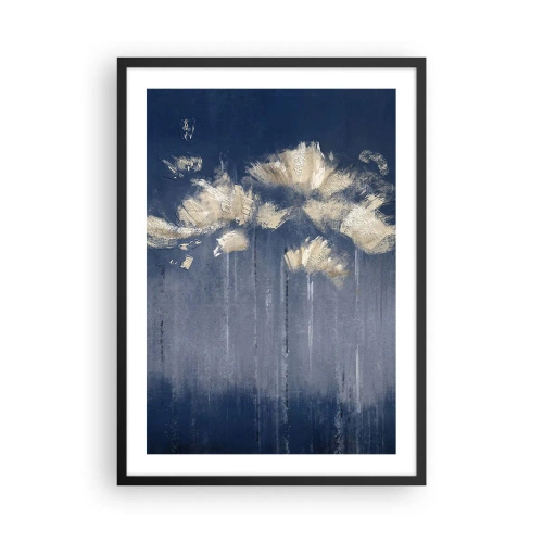 Plakat i sort ramme - Gyldne abstrakte blomster på en dyb marineblå baggrund - 50x70cm - Som kronblade i vinden - Moderne vægdekoration til stue og soveværelse ARTTOR