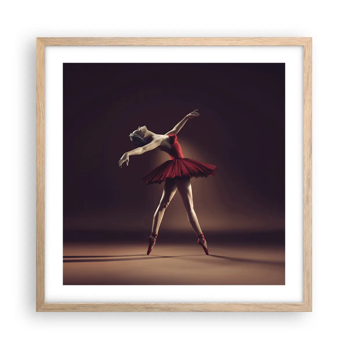 Plakat i ramme af lyst egetræ - Prima ballerina - 50x50 cm
