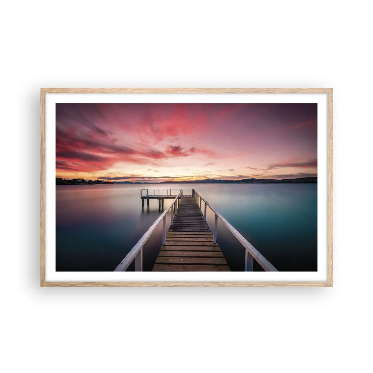 Plakat i ramme af lyst egetræ - Aftenens blide flamme - 91x61 cm