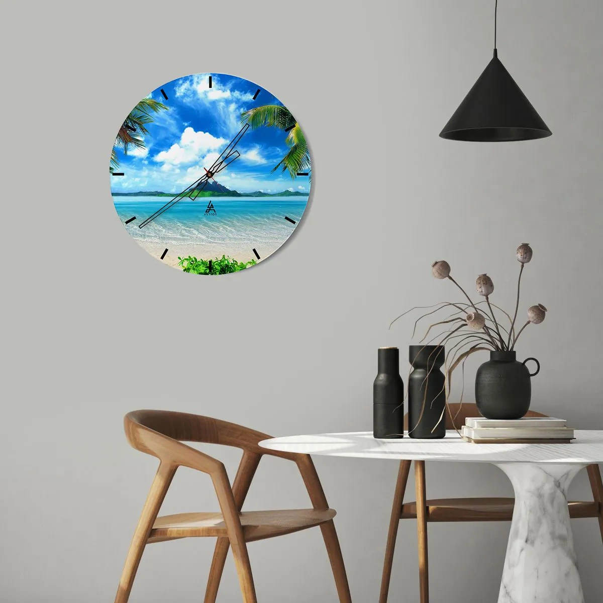 Vægur, Uret - En eksotisk strand med palmer og azurblåt hav - 30x30cm - Azur i troperne - Moderne vægdekoration til stue, køkken og soveværelse ARTTOR